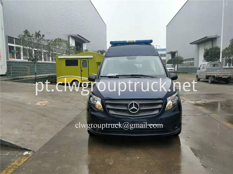 Benz Ambulance 2